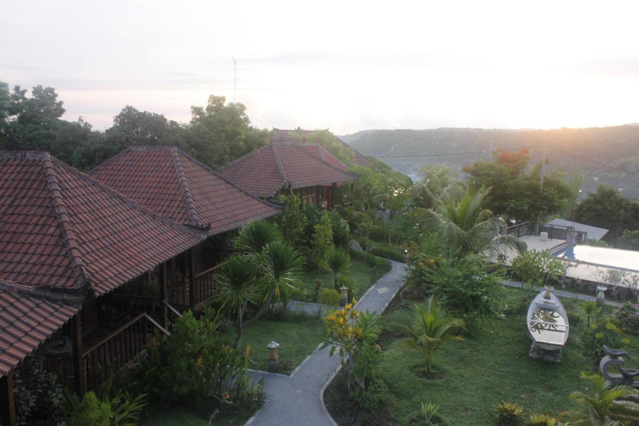 Dmas Huts Lembongan Hotel Exterior foto