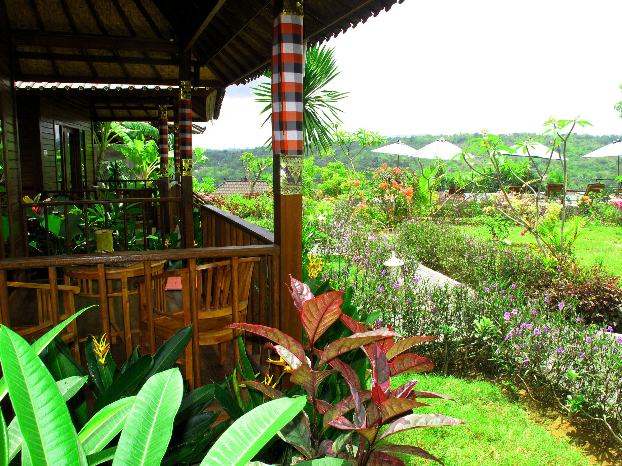 Dmas Huts Lembongan Hotel Exterior foto